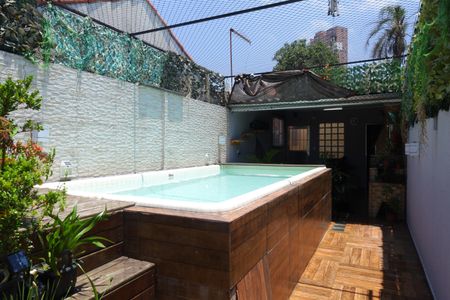 Casa à venda com 97m², 3 quartos e 2 vagasÁrea de Lazer - Churrasqueira e piscina