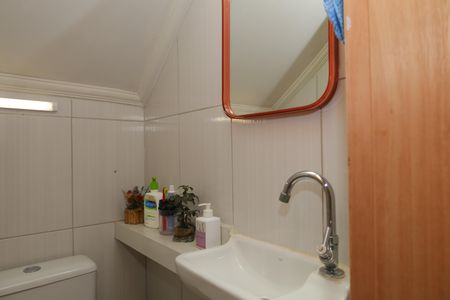 Casa à venda com 97m², 3 quartos e 2 vagasBanheiro 3 - Lavabo