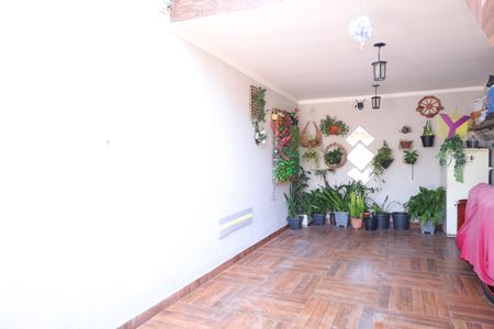 Casa à venda com 97m², 3 quartos e 2 vagasGaragem