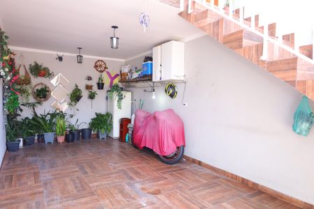 Casa à venda com 97m², 3 quartos e 2 vagasGaragem