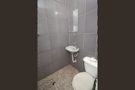 Casa à venda com 148m², 5 quartos e 1 vagaCasa 1 - Banheiro 