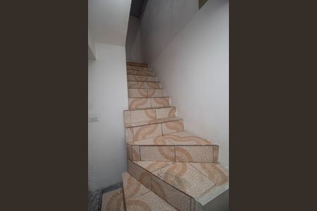 Casa à venda com 148m², 5 quartos e 1 vagaCasa 4 - Escada