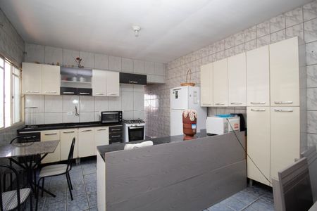 Casa à venda com 148m², 5 quartos e 1 vagaCasa 4 - Cozinha