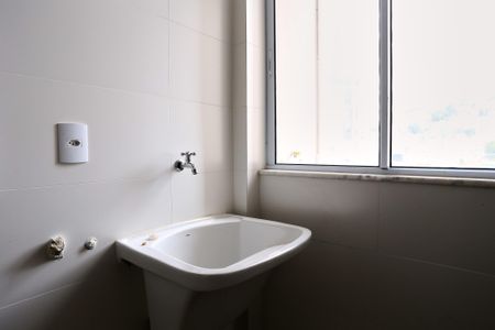 Apartamento para alugar com 55m², 2 quartos e 1 vaga Apartamento para alugar com 55m², 2 quartos e 1 vagaCozinha e Área de Serviço