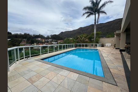 Casa à venda com 348m², 4 quartos e 5 vagasPiscina