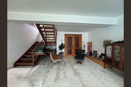 Sala de casa à venda com 4 quartos, 348m² em Mangabeiras, Belo Horizonte