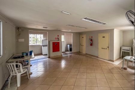 Apartamento para alugar com 47m², 2 quartos e 1 vagaÁrea comum - Salão de festas