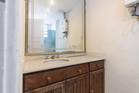 Apartamento à venda com 121m², 2 quartos e 1 vagaBanheiro Suíte 2