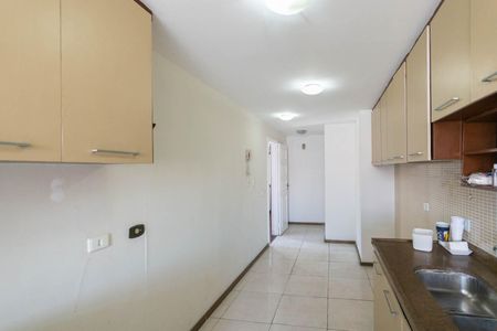 Apartamento à venda com 121m², 2 quartos e 1 vagaCozinha
