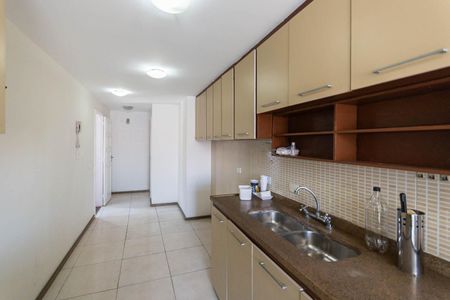 Apartamento à venda com 121m², 2 quartos e 1 vagaCozinha