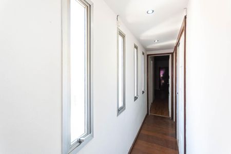 Apartamento à venda com 121m², 2 quartos e 1 vagaCorredor