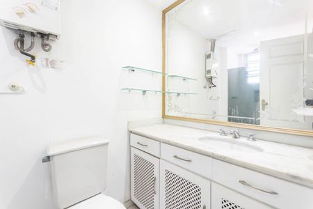 Apartamento à venda com 121m², 2 quartos e 1 vagaBanheiro Suíte 1