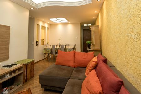 Apartamento à venda com 64m², 3 quartos e 1 vaga Apartamento à venda com 64m², 3 quartos e 1 vagaSala