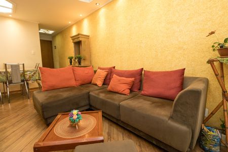 Apartamento à venda com 64m², 3 quartos e 1 vaga Apartamento à venda com 64m², 3 quartos e 1 vagaSala