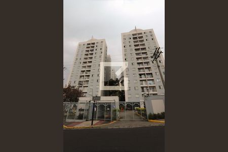 Apartamento à venda com 64m², 3 quartos e 1 vaga Apartamento à venda com 64m², 3 quartos e 1 vagaFachada e portaria