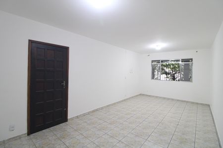 Sala de casa para alugar com 3 quartos, 100m² em Vila Campo Grande, São Paulo