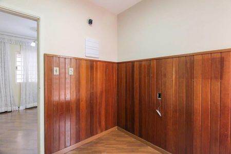 Casa à venda com 151m², 5 quartos e 3 vagas Casa à venda com 151m², 5 quartos e 3 vagasEscritorio