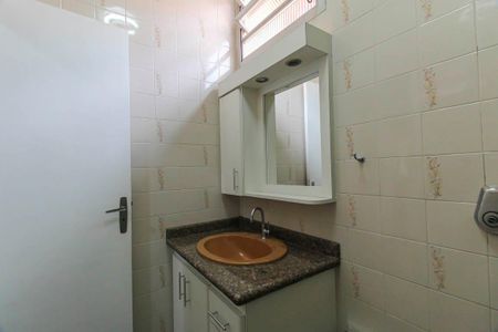 Casa à venda com 151m², 5 quartos e 3 vagas Casa à venda com 151m², 5 quartos e 3 vagasBanheiro