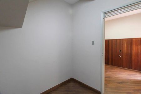 Casa à venda com 151m², 5 quartos e 3 vagas Casa à venda com 151m², 5 quartos e 3 vagasQuarto 4