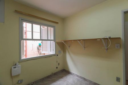 Casa à venda com 151m², 5 quartos e 3 vagas Casa à venda com 151m², 5 quartos e 3 vagasQuarto de Serviço