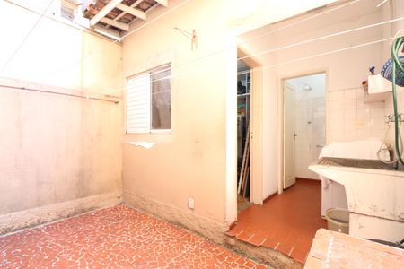 Casa à venda com 100m², 2 quartos e 1 vagaÁrea de Serviço e Banheiro de Serviço