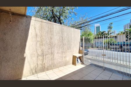 Casa à venda com 100m², 2 quartos e 1 vaga Casa à venda com 100m², 2 quartos e 1 vagaGaragem