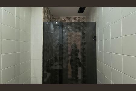 Apartamento para alugar com 90m², 2 quartos e 1 vaga Apartamento para alugar com 90m², 2 quartos e 1 vagaBanheiro da Suíte