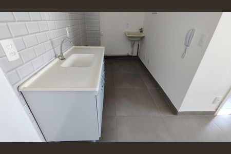 Apartamento para alugar com 41m², 2 quartos e 1 vaga Apartamento para alugar com 41m², 2 quartos e 1 vagaSala/Cozinha