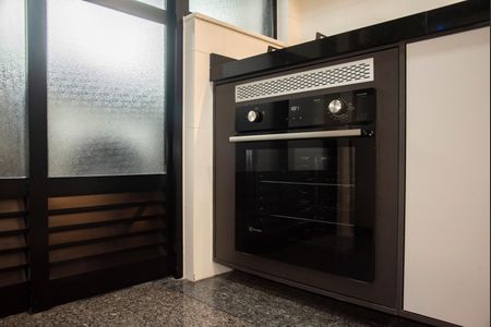 Apartamento à venda com 102m², 3 quartos e 2 vagasCozinha