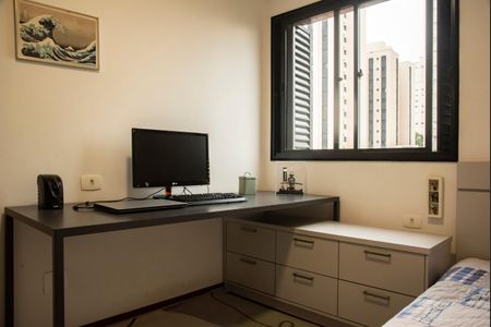 Apartamento à venda com 102m², 3 quartos e 2 vagasQuarto 2