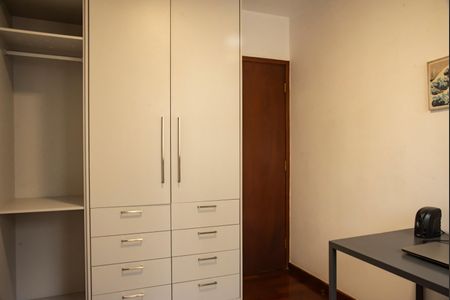 Apartamento à venda com 102m², 3 quartos e 2 vagasQuarto 2