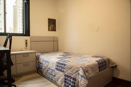 Apartamento à venda com 102m², 3 quartos e 2 vagasQuarto 2