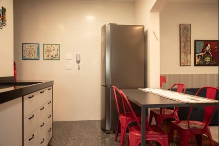 Apartamento à venda com 102m², 3 quartos e 2 vagasCozinha