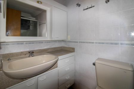 Apartamento à venda com 81m², 3 quartos e 2 vagas Apartamento à venda com 81m², 3 quartos e 2 vagasBanheiro