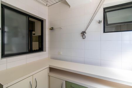 Apartamento à venda com 81m², 3 quartos e 2 vagas Apartamento à venda com 81m², 3 quartos e 2 vagasArea de Serviço