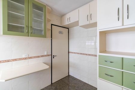 Apartamento à venda com 81m², 3 quartos e 2 vagas Apartamento à venda com 81m², 3 quartos e 2 vagasCozinha