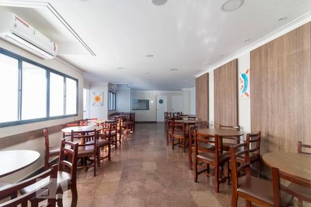 Apartamento à venda com 81m², 3 quartos e 2 vagas Apartamento à venda com 81m², 3 quartos e 2 vagasArea Comum - Salão de Festas