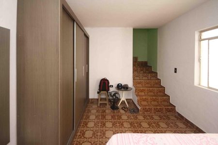 Casa à venda com 165m², 3 quartos e 2 vagas