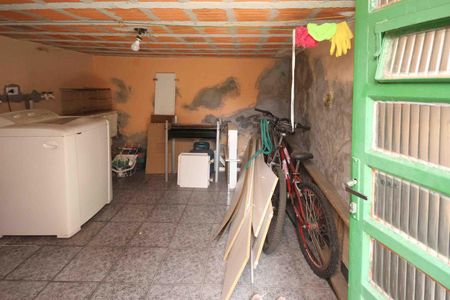 Casa à venda com 165m², 3 quartos e 2 vagas