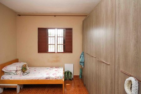 Casa à venda com 165m², 3 quartos e 2 vagas