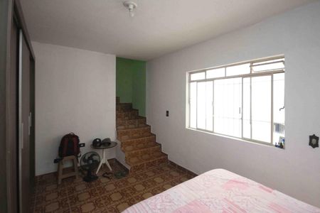 Casa à venda com 165m², 3 quartos e 2 vagas