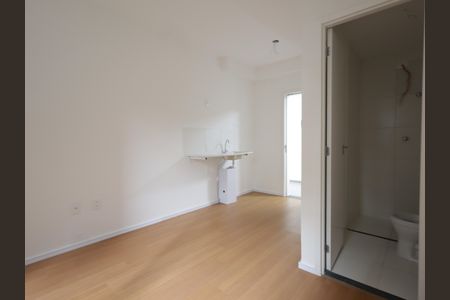 Quarto de kitnet/studio à venda com 1 quarto, 17m² em Jardim Monte Kemel, São Paulo