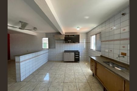 Casa para alugar com 250m², 2 quartos e 1 vaga Casa para alugar com 250m², 2 quartos e 1 vagaCozinha