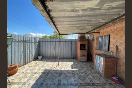 Casa para alugar com 250m², 2 quartos e 1 vaga Casa para alugar com 250m², 2 quartos e 1 vagaQuintal