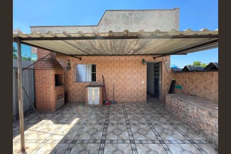 Casa para alugar com 250m², 2 quartos e 1 vaga Casa para alugar com 250m², 2 quartos e 1 vagaQuintal