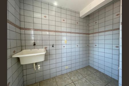 Casa para alugar com 250m², 2 quartos e 1 vaga Casa para alugar com 250m², 2 quartos e 1 vagaÁrea de Serviço