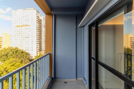 Varanda do Studio de kitnet/studio para alugar com 1 quarto, 27m² em República, São Paulo