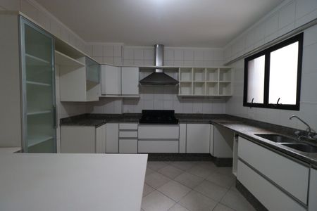 Apartamento para alugar com 200m², 4 quartos e 2 vagasCozinha