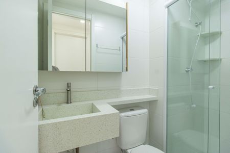 Apartamento à venda com 37m², 2 quartos e sem vaga Apartamento à venda com 37m², 2 quartos e sem vagaBanheiro