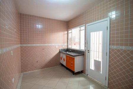 Casa à venda com 100m², 2 quartos e sem vaga Casa à venda com 100m², 2 quartos e sem vagaCozinha